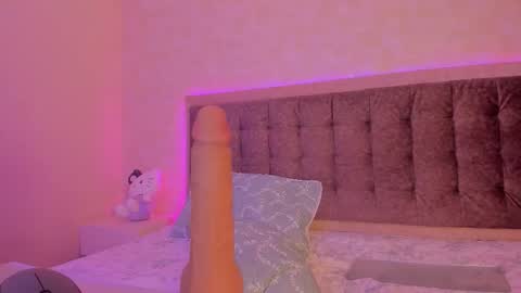 Luisa Giraldo online show from September 20, 11:52 am