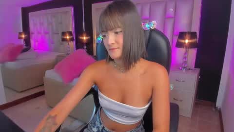 Luisa  online show from March 3, 3:18 pm