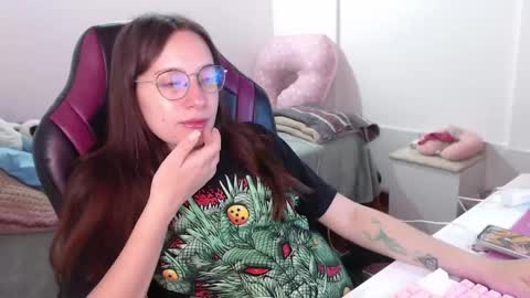 Vicky online show from December 19, 7:40 pm