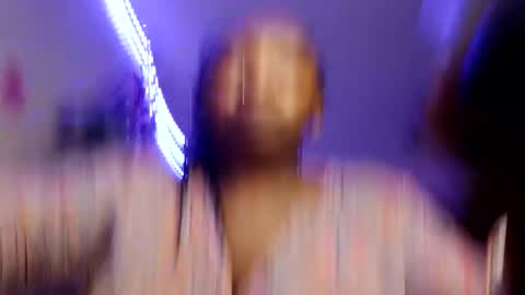 lulu_sparks1 online show from November 2, 9:02 am