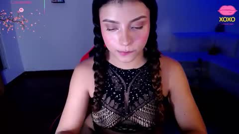 luluupeach69 online show from April 25, 4:48 am