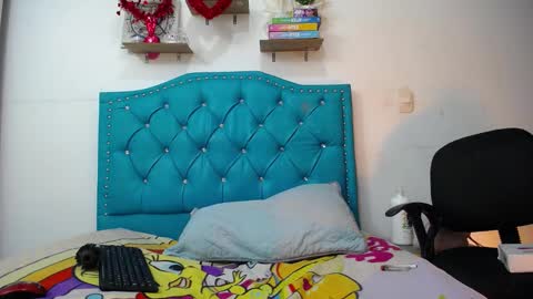 Snapshot of luly_blue chatting on January 30, 4:06 am Luly online show from January 30, 4:06 am