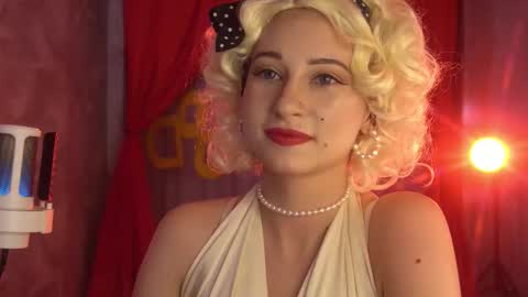 Amelia online show from September 26, 11:45 pm