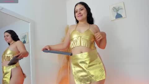 Snapshot of luna__699 chatting on October 24, 11:06 am Lunita  online show from October 24, 11:06 am