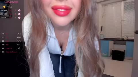 Alice online show from March 3, 6:42 pm