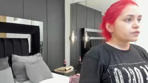Luna online show from June 15, 6:52 pm