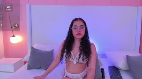 Luna online show from April 23, 5:26 pm