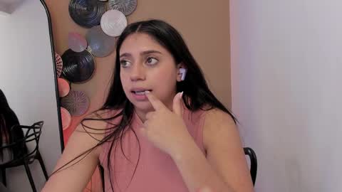luna_cute14 online show from May 31, 6:09 pm
