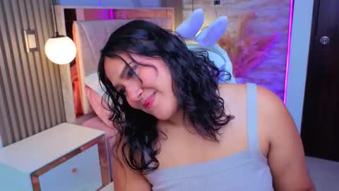 Luna  Jonez  online show from October 27, 11:17 am