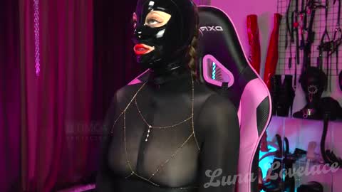 Snapshot of luna_love_lace chatting on September 22, 11:14 pm Luna Lovelace online show from September 22, 11:14 pm