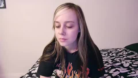 Snapshot of luna_lovelyy chatting on February 14, 2:07 am Luna online show from February 14, 2:07 am