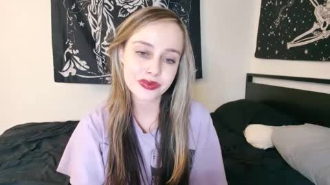 Snapshot of luna_lovelyy chatting on September 10, 5:07 am Luna online show from September 10, 5:07 am