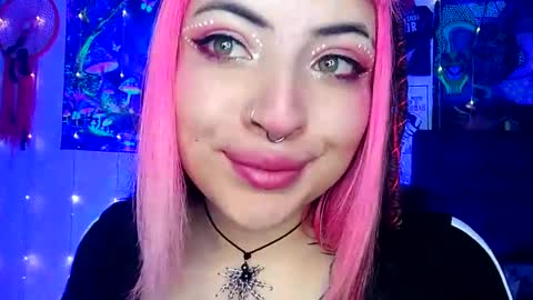 MISS LUNA  online show from March 6, 7:32 pm