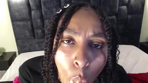 luna online show from March 31, 6:41 pm