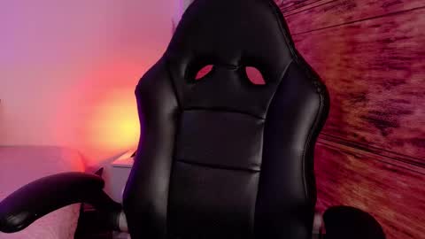 Scarleet online show from February 20, 1:12 pm