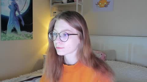 Snapshot of lunar_sofia chatting on December 28, 5:25 pm Sofia online show from December 28, 5:25 pm