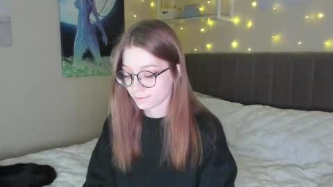 Snapshot of lunar_sofia chatting on February 10, 4:25 pm Sofia online show from February 10, 4:25 pm