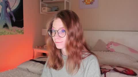 Snapshot of lunar_sofia chatting on December 20, 2:30 am Sofia online show from December 20, 2:30 am