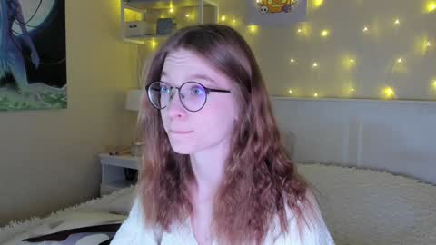 Snapshot of lunar_sofia chatting on January 14, 9:35 am Sofia online show from January 14, 9:35 am