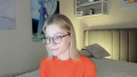 Snapshot of lunar_sofia chatting on October 11, 2:53 pm Sofia online show from October 11, 2:53 pm