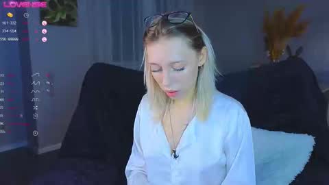 Kelly online show from October 24, 2:46 pm