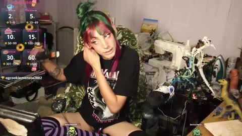 ..LunaSparkles. online show from September 25, 5:50 am