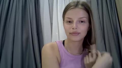 Snapshot of lunav7 chatting on September 20, 8:40 pm Luna  online show from September 20, 8:40 pm