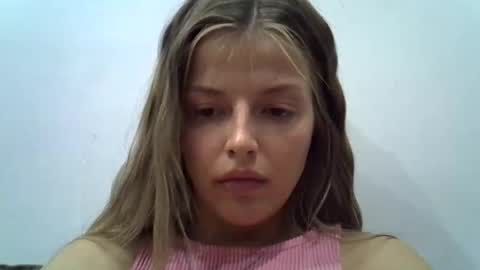 Snapshot of lunav7 chatting on October 8, 6:01 pm Luna  online show from October 8, 6:01 pm