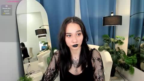 Snapshot of lunel_kitten chatting on October 22, 12:21 pm Kitty online show from October 22, 12:21 pm