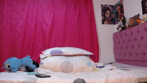 Snapshot of lunita2020x chatting on September 25, 2:32 am Luna online show from September 25, 2:32 am