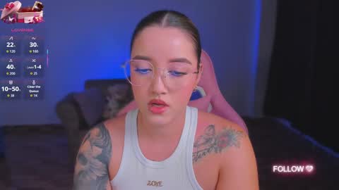 LUNA ROSE online show from September 17, 4:54 am