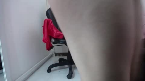 Katty   what ever do you want on my pv is for extra tokens minimi 250 tks ty u for understand online show from October 6, 3:12 am