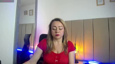 Lupita223 online show from March 10, 12:49 pm