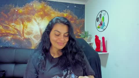 Snapshot of lust_mom chatting on December 14, 7:03 pm Angela 3 online show from December 14, 7:03 pm