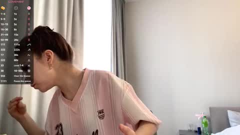 Adele online show from March 25, 9:23 am