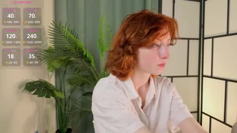 Snapshot of luvenianitschke chatting on September 18, 7:18 am Sasha online show from September 18, 7:18 am