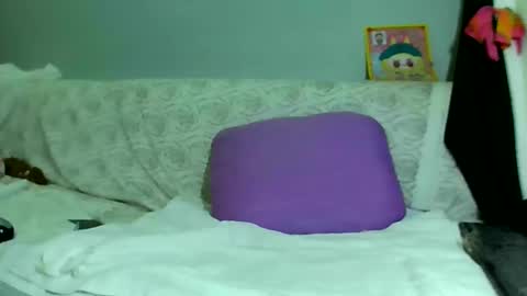 Bee Bee online show from March 5, 4:57 am