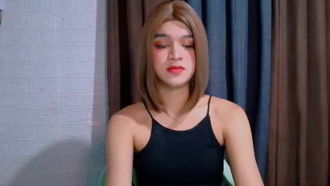 queen lux online show from March 15, 12:56 am