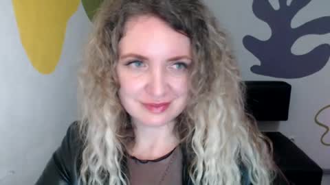 Donna online show from July 9, 3:58 pm