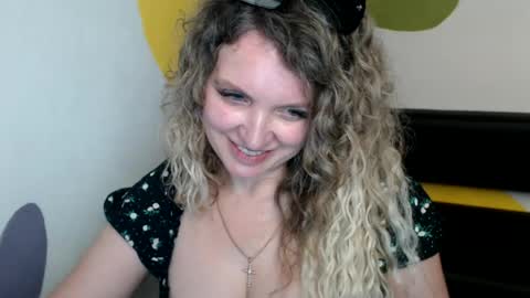 Donna online show from June 21, 12:53 pm