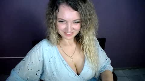 Donna online show from June 23, 1:53 pm