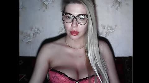 LuxSonyaStar online show from September 21, 8:51 pm