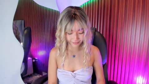 Snapshot of lyhana_lee chatting on October 14, 12:52 pm Lyhana Lee online show from October 14, 12:52 pm