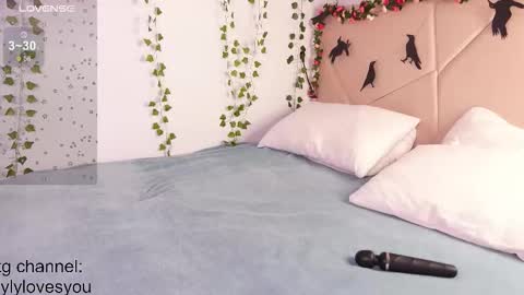 Lyly   online show from October 25, 5:48 am