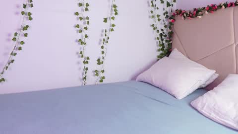 Lyly   online show from September 26, 5:49 am