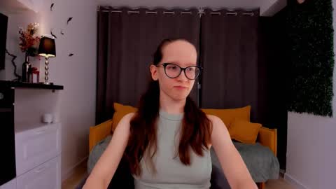 Sara online show from February 15, 4:12 pm