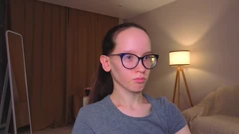 Sara online show from December 14, 8:47 pm