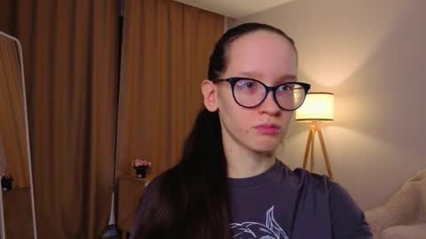 Sara online show from January 6, 4:10 pm