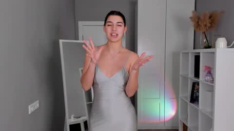  LYNN  online show from February 11, 6:19 am