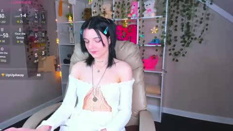 Lynn online show from November 30, 1:21 am